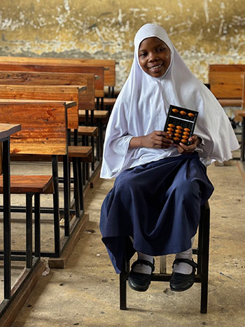 Meet Umra Discovering science through curiosity